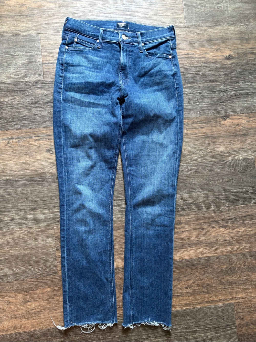 MOTHER mid rise Dazzler Ankle Fray